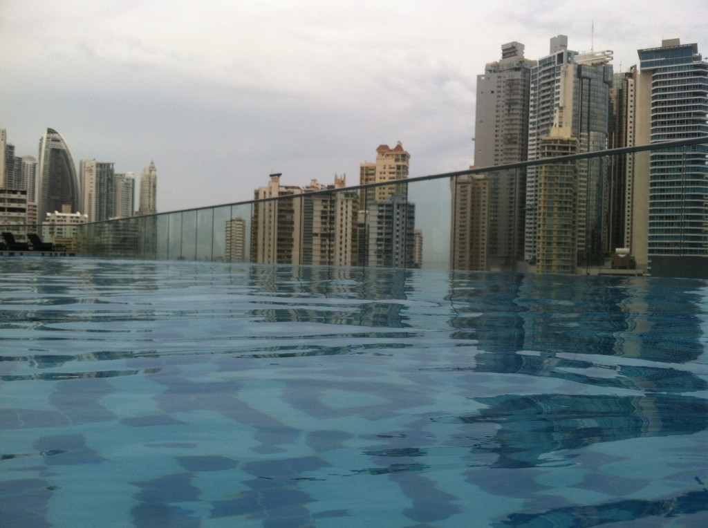 Day 4 (pool 1): Hard Rock Cafe Hotel Infinity Pool (floor unknown)